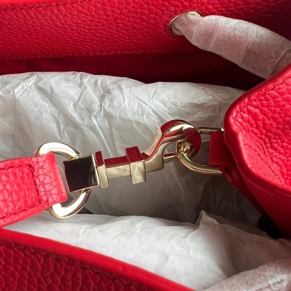 NWT “Tory Burch” Liberty Red Thea Satchel Handbag - Picture 3 of 5